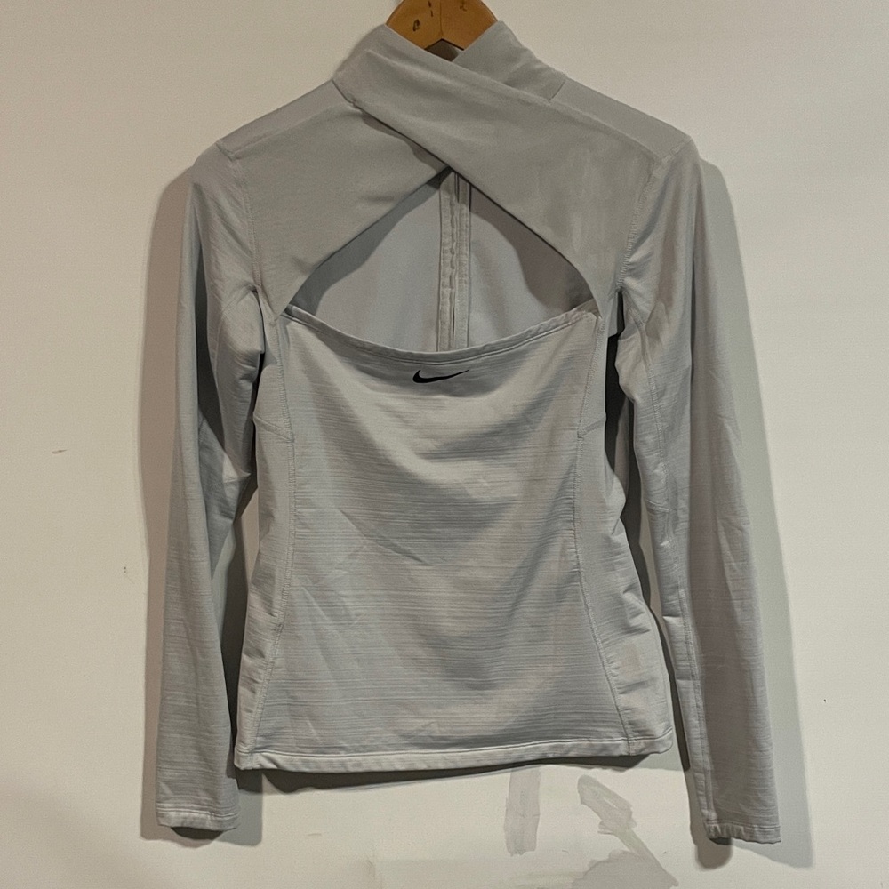 Nike Pro Hyper Warm Light Gray Pullover - image 4